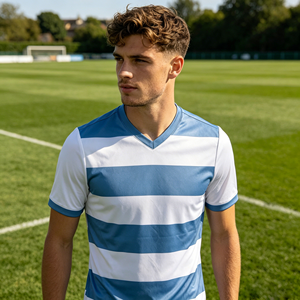 Maillot de football personnalisé pour homme, col rond, manches courtes, double sangle, blanc et rouge, imprimé par transfert thermique, antibactérien, séchage rapide, 100% coton - Product Image 5
