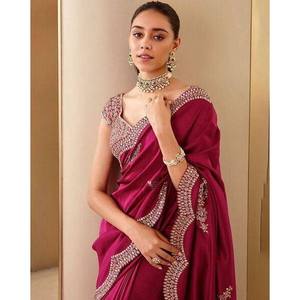 Sari de Satén de Diseño Artesanal para Fiestas, Silueta Recta con Lentejuelas y Bordado Zari Dori - Product Image 2