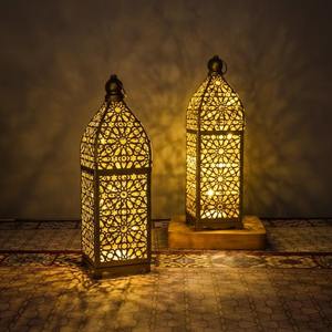 Farol Hecho a Mano de Acero Inoxidable con Acabado Dorado y Patrón Árabe para Decoración Navideña del Hogar, Iluminación Festiva, Centro de Mesa, India - Product Image 5