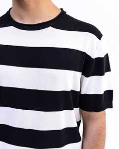 T-shirt Classique Homme Col Rond Rayé Noir et Blanc Tricoté Respirant Écologique de Haute Qualité Coupe Ample - Product Image 4