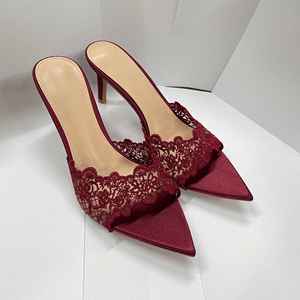 Nouvelles sandales à talons hauts en dentelle de style européen et américain, à bout pointu et talon aiguille, élégantes et sexy, pour l'extérieur en été, confortables pour les pieds. - Product Image 3