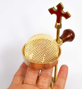 Brûleur d'encens chrétien réglable en laiton avec chauffe-résine en forme de croix pour bougie chauffe-plat ou charbon de bois aux meilleurs prix - Product Image 6