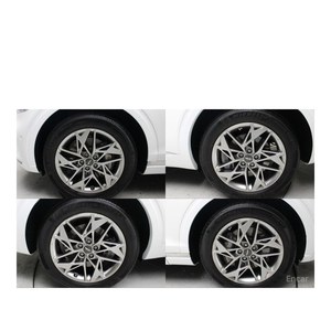 Genesis GV70 2.5T 2024, Gasolina, Tracción en las Cuatro Ruedas, Caja de Cambios Automática, Asientos de Cuero, Cámara Trasera, 37,975 km, Volante a la Izquierda - Product Image 5