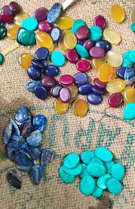 ANAM OVERSEAS Maßgefertigte Natürliche Lose Edelsteine Ovale Form Sortierte Farben Cabochons Farbspiel/Feuerpolierte Oberfläche für Schmuck - Product Image 4
