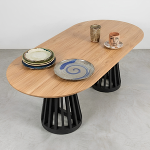 Grandes tables rondes en teck massif, écologiques, durables, idéales pour les grands rassemblements à un prix économique - Product Image 6