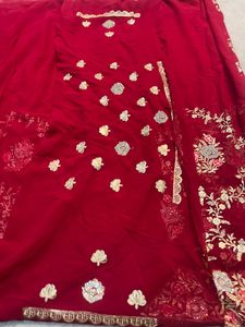 Premium 60gm Georgette Saree with Silver Jharkan, Rose Gold Embroidery, Heavy Fleets & Designer Blouse for Cold Season Events - Product Image 2