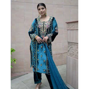 Conjuntos de Top de Terciopelo de Viscosa Pura Pesada para Mujer de Diseñador, con Pantalones Plazzo y Dupatta, para un Look Elegante de Fiesta - Product Image 5