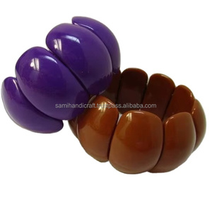 Bracelet de mode en résine de finition mate multicolore Accessoire confortable et élégant - Product Image 1