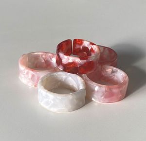 Juego de Anillos de Resina Verde, Anillos Circulares Redondos, Joyería de Moda, Diseño Artístico Hecho a Mano, Pieza Destacada - Product Image 2