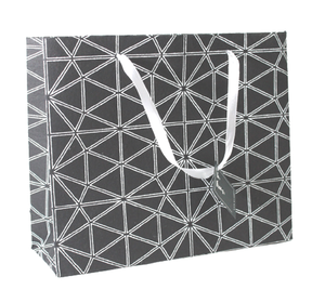 Sac de shopping personnalisé de haute qualité, fabriqué à la main en papier de coton, couleur noire, impression à l'encre blanche, poignées en ruban satiné assorties - Product Image 2