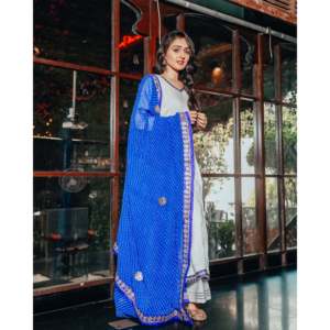 Ensemble de costume en mousseline de soie Gotapatti blanc apaisant pour femme, respirant, ethnique, élégant, coupe ample, kurta et dupatta pour l'été, tenue de fête - Product Image 4