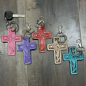 Porte-clés en cuir de vache véritable fait à la main, vente chaude 2025, avec un design unique et un charme de porte-clés pour les cadeaux et les promotions - Product Image 5