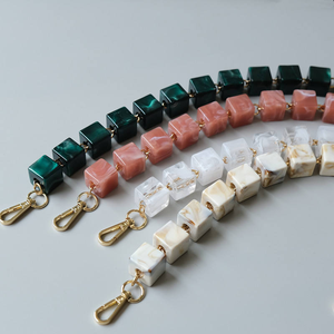 Fashion <b>Retro</b> Handmade Contrast Color Square Resin Acrylic Bead Chain Bag Portable Strap - Product Image 3