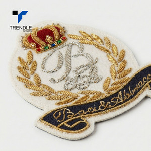 ป้ายปักคุณภาพสูงลายมงกุฎและพวงหรีดแบบเย็บติดบนผ้า - Product Image 2