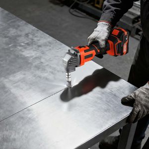 Troncatrice Elettrica a Batteria 20V 4000 mAh con Motore Brushless da 2200 RPM, Efficiente Taglierina per Metallo e Plastica - Product Image 2