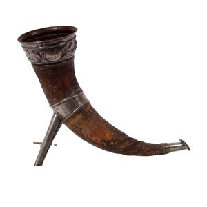 De SCI Cuernos para beber tallados de alta calidad con borde de latón de soporte hechos de cuernos de búfalo reales con producto de venta para mesa - Product Image 1