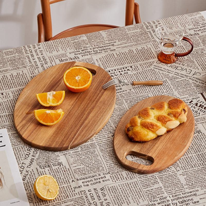 Planche à découper rectangulaire en bois d'acacia personnalisée avec poignée pour fromages et fruits – Vente en gros - Product Image 5