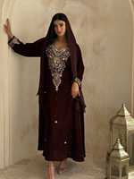 Robe Kaftan Modeste pour Femme en Velours Perlé Fait Main, Col Montant, Manches Longues, Ourlet Évasé, Longueur Ras du Sol, Grande Taille, Couleur Unie, Style Ethnique Moyen-Oriental