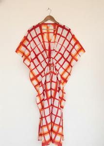 ชุดเดรสคาฟทันผ้าฝ้ายย้อมสีแบบโบโฮสั่งทำพิเศษ คอวี แต่งเชือกผูกตัดกันสี ซักได้ เป็นมิตรกับสิ่งแวดล้อม เหมาะสำหรับลูกค้าบูติก - Product Image 4