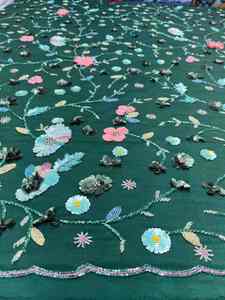 Tissu de broderie florale à perles et sequins lourds, dentelle de haute couture vert forêt premium pour robes de demoiselles d'honneur - Product Image 4