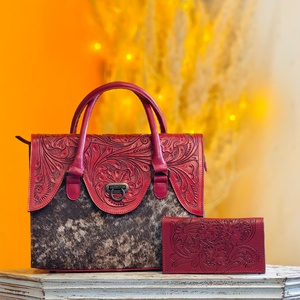 Nuevo Bolso Tote de Cuero Genuino 100% con Diseño Floral Tallado a Mano, con Pelo de Piel, para Mujer, Multiusos - Product Image 1