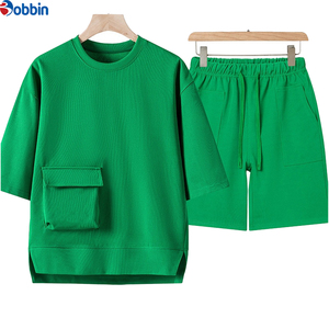 Conjunto de 2 Piezas Casual de Verano para Hombre, con Logotipo Personalizado Bordado, Camiseta de Secado Rápido 100% Algodón y Pantalones Cortos con Bolsillos Grandes - Product Image 3