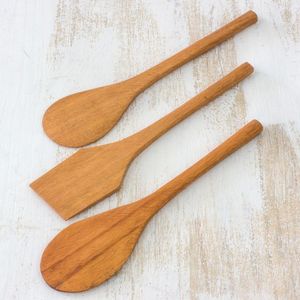Juego de Cucharas para Servir Ensaladas de Madera Woodluxe con Espátula, Utensilios de Cocina Ecológicos, Juego de Servidores de Ensaladas de Madera Natural - Product Image 2
