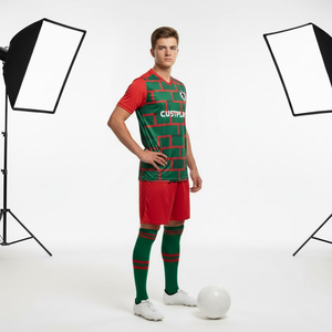 Camisetas de Fútbol Sublimadas Personalizadas para Equipos Adultos, Transpirables, Antibacterianas, de Secado Rápido, Ropa Deportiva de Alto Rendimiento, Personalización para Equipos - Product Image 3