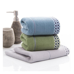 Serviette de plage en coton éponge jacquard double face de qualité supérieure, résistante à la décoloration et très absorbante - Product Image 2