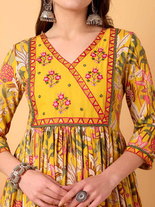 Women Yellow Floral Printed Cotton Anarkali <b>Suit</b> <b>Trouser</b> Dupatta V-Neck Regular Fit Knee-Length Quick Dry Traditional Casual - Product Image 5