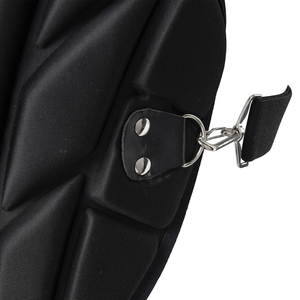 เสื้อเกราะป้องกันอกสำหรับผู้ชายและผู้หญิง น้ำหนักเบา สวมใส่สบาย คุณภาพดีที่สุด  รับสกรีนโลโก้  ชุดกีฬาสำหรับการฝึกซ้อม ผลิตจากวัสดุ PU และหนัง - Product Image 6