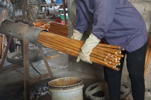 Balai en bois d'eucalyptus en gros avec pelle en PVC, poils rigides, ensemble de nettoyage durable et écologique GMEX Hanoi - Product Image 6