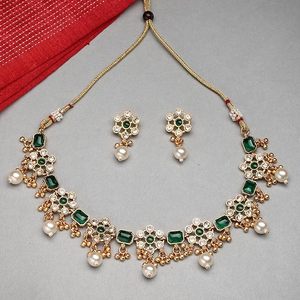 Parure de bijoux plaqué or en alliage de zinc avec collier, boucles d'oreilles et coiffe, ornée de cristaux verts et d'imitations de perles, style vintage, pour mariage, bijoux de mode pour femme - Product Image 3