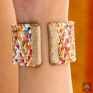 Bracelet manchette à la mode PRAO Design en raphia multicolore élégant et élégant - Product Image 1