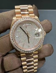 Reloj Mecánico Redondo de Lujo en Oro Amarillo de 36 mm con Esfera Analógica, Fecha Automática, Cristal de Zafiro, Reloj de Moda para Hombre - Product Image 3