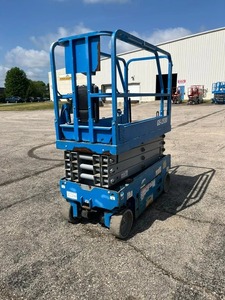 Plateforme élévatrice à ciseaux GS-1930 2019, équipement de construction fiable, prêt à l'exportation - Product Image 4