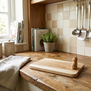 เขียงชีสไม้สักเกรดอาหารสำหรับแมวบ้าน รุ่น SFood Grade Suar Wood Cheese Board Relax Cat ขนาดเล็ก ทำจากไม้ธรรมชาติ ไม่เคลือบเงา เหมาะสำหรับเสิร์ฟ - Product Image 3