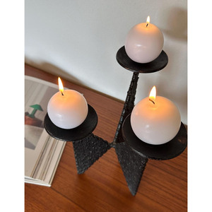 Support de bougie triple en fer texturé noir moderne, sculpture artistique unique, accent de table, décoration intérieure, centre de table - Product Image 4