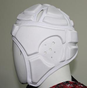 Casque de protection souple respirant pour jeunes, idéal pour les sports nautiques, le flag football et le football américain - Product Image 2