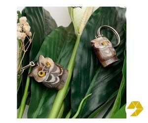 Porte-clés animal en corne naturelle sculpté à la main, cadeau écologique unique, artisanat de corne du Vietnam de qualité supérieure, vente en gros - Product Image 3