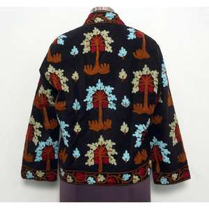 Chaqueta bordada cotizada hecha a mano, transpirable, estilo vintage, étnica, de algodón, para invierno, ideal para festivales. - Product Image 5