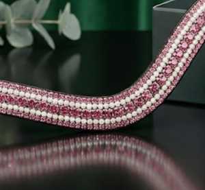 Diadema de cuero Rub International 7860B de lujo con incrustaciones de perlas y diamantes de imitación rosas, forma ondulada, cómoda, tamaño personalizado - Product Image 4