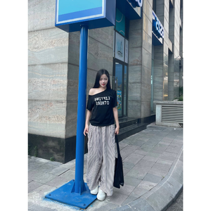 T-shirts pour femmes de haute qualité, coupe ajustée, 100% coton, plusieurs couleurs, dernier design, service OEM, fabriqué au Vietnam, haut à une épaule, livraison gratuite - Product Image 6