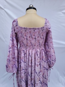 Vestido de Algodón con Estampado Floral Lavanda para Mujer, Cuello Cuadrado, Manga Abullonada, Dobladillo con Volantes, Vestido Informal para Uso Diario - Product Image 3