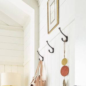 Gancho Doble para Bata de Bronce Premium, Accesorio Metálico para Colgar en Entrada, Dormitorio, Pasillo, Cocina y Decoración del Hogar - Product Image 6