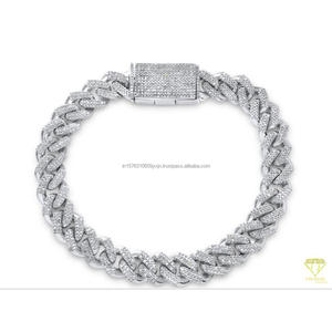 Pulsera Cubana Totalmente Cubierta de Diamantes con Brillantes Moissanites y un Atractivo de Moda Urbana de Lujo - Product Image 1
