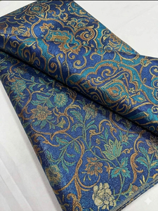 Nouveau tissu en soie imprimé numérique léger 120 GSM personnalisé pour la couture et la confection de vêtements - Product Image 2