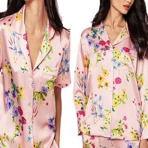 Conjunto de 2 Piezas de Satén Ligero para Mujer, Pantalones Cortos y Camiseta de Manga Corta con Cuello Camisero y Botones, Ropa de Dormir Informal para Primavera/Verano - Product Image 6