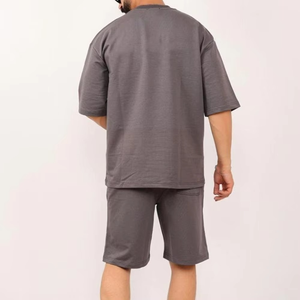 Ensemble deux pièces d'été gris anthracite pour homme : T-shirt oversize en coton à épaules tombantes et short de survêtement décontracté assorti - Product Image 5