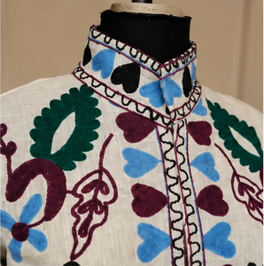 Elegante Chaqueta Bordada Suzani Color Crema para Mujer, Algodón y Terciopelo, Multicolor, Floral, Estilo Boho, Boutique, Moda de Invierno, Venta al Por Mayor - Product Image 5